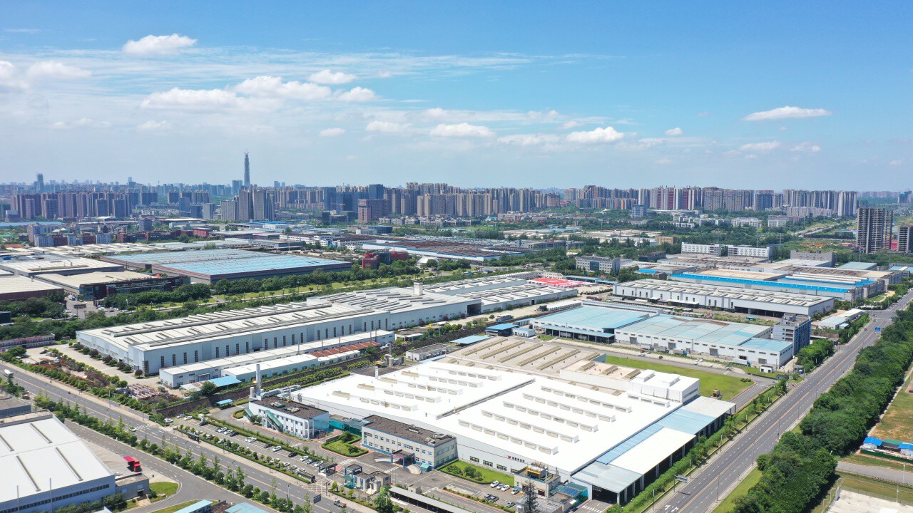 沃尔沃汽车成都工厂第100万辆整车下线 商用车里程碑与制造新篇章